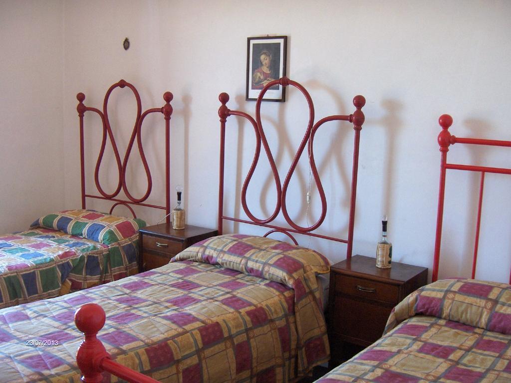 Agriturismo Il Palazzetto Lejlighed Campello sul Clitunno Værelse billede